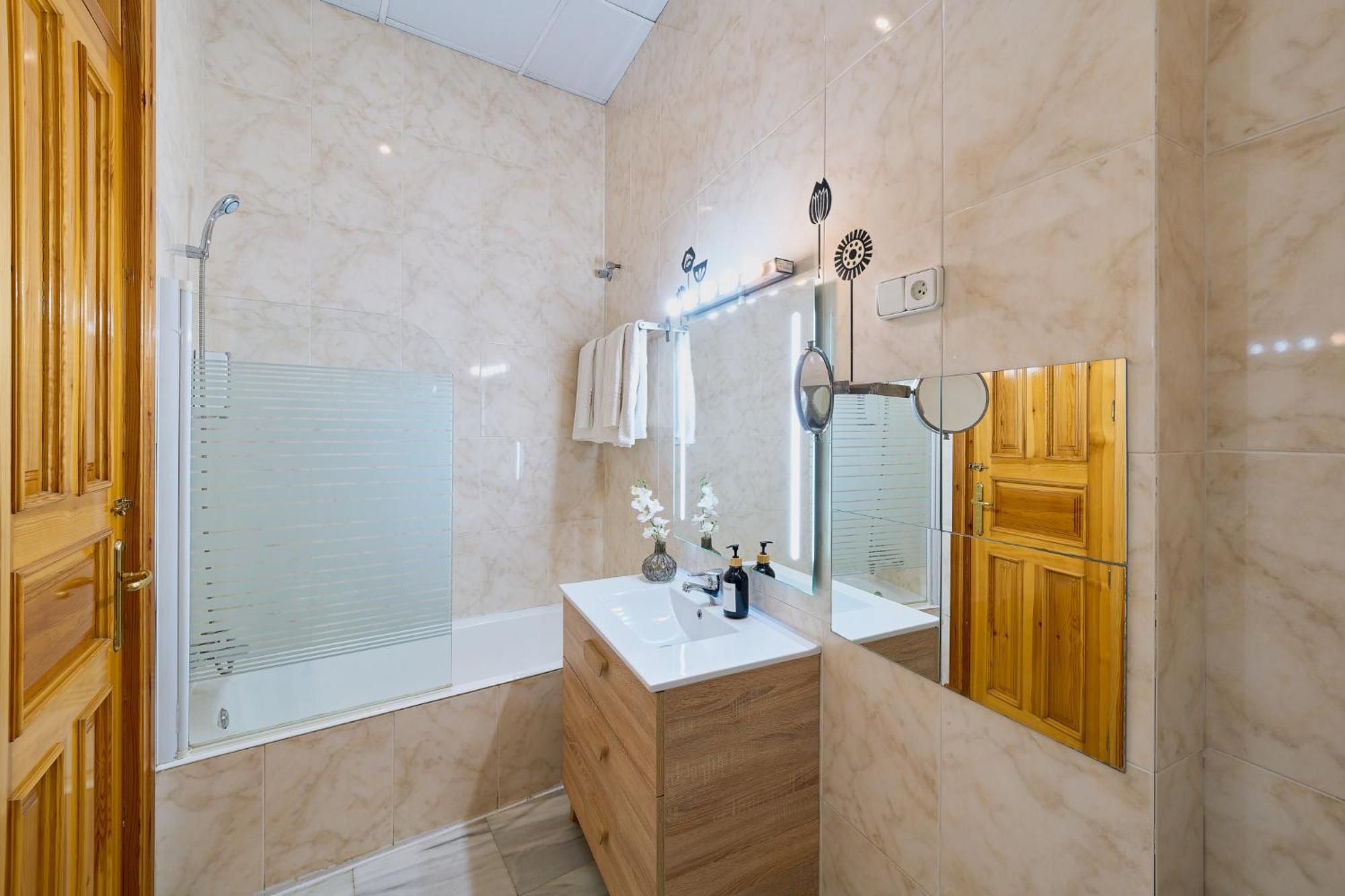 Boutique Suites Echegaray Malaga Ngoại thất bức ảnh
